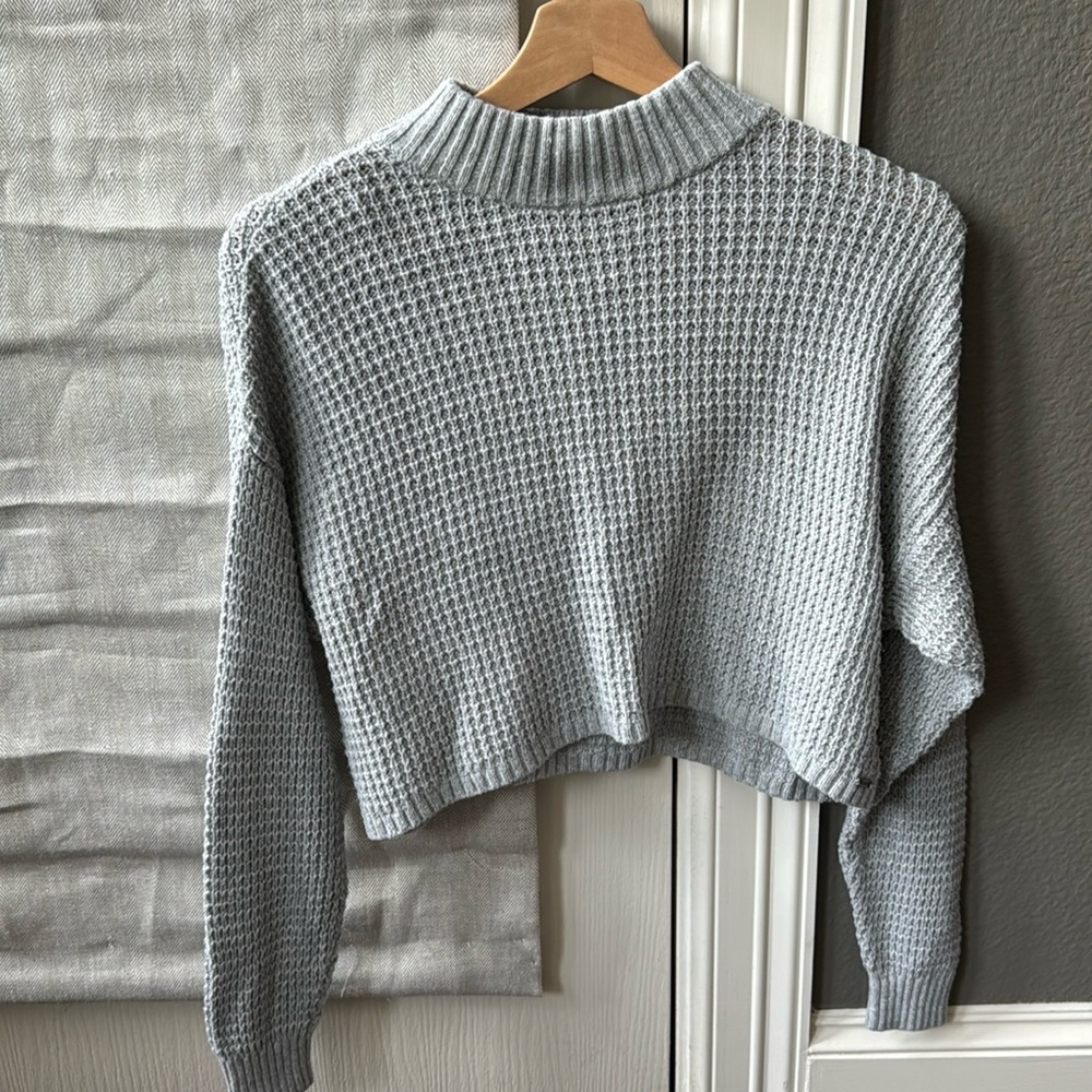 Hollister Grey Waffle Sweater size XS